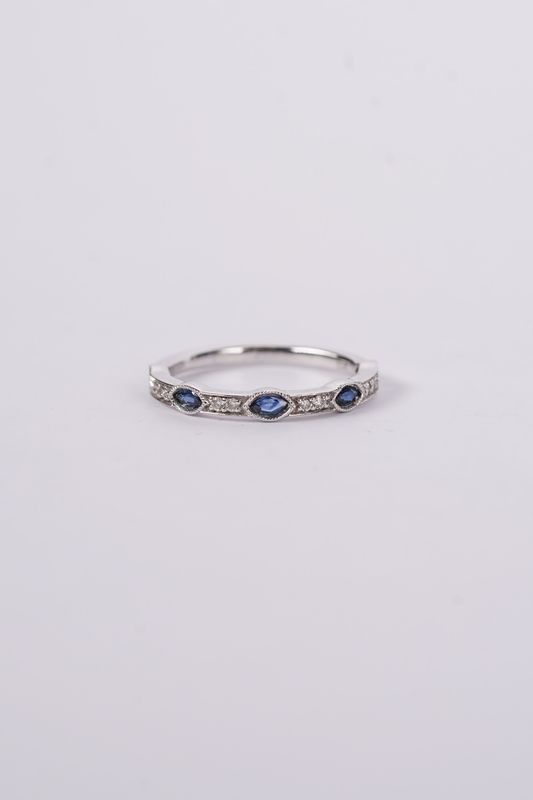 AVT-10KW 1.7g .07ctw Diamond .50ctw Sapphire Stackable Band (size 7)