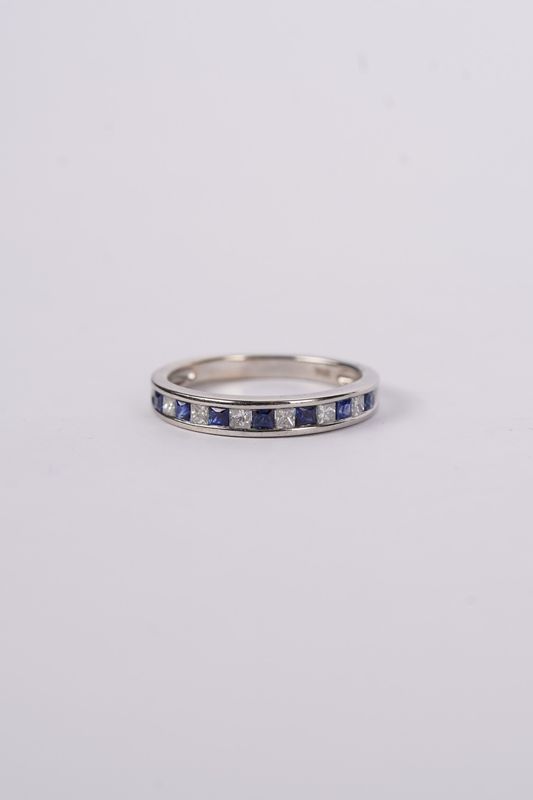 ADT-14KW 2.7g .26ctw Diamond .40ctw Sapphire Stackable Band (size 6.5)