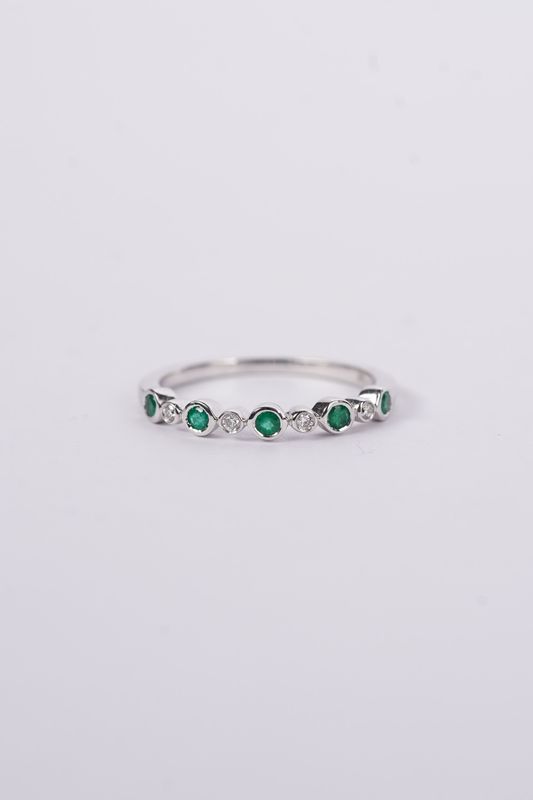 VRT- 14KW 1.6g .20ctw Diamond .20ctw Emerald Stackable Band (size 6.5)