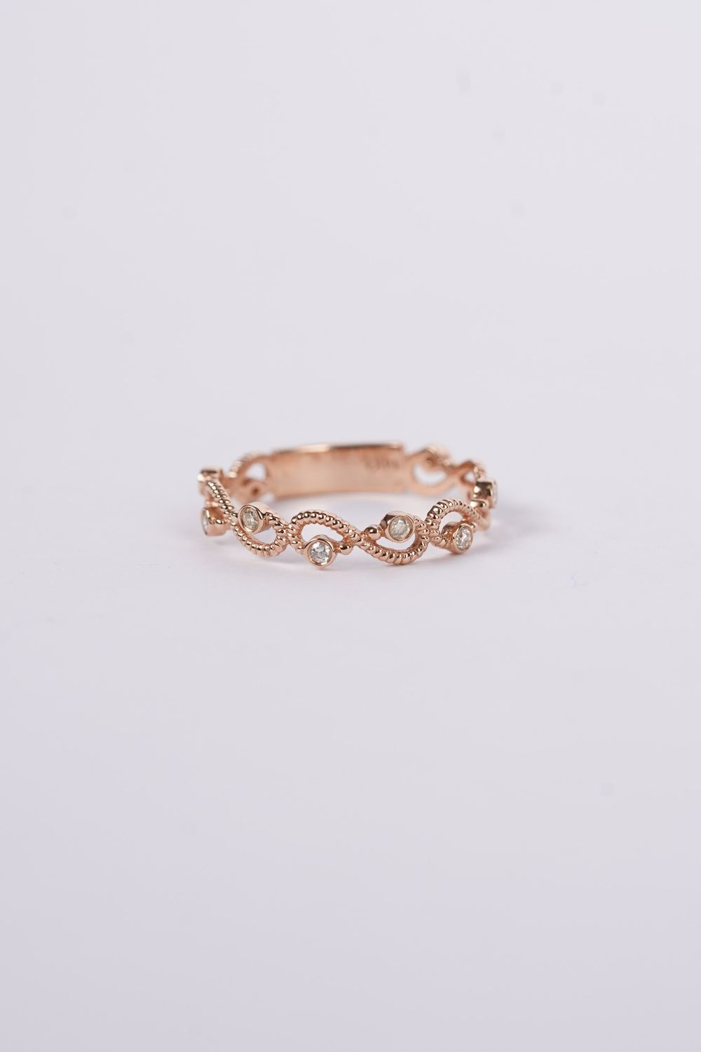 VEB- 14KR 1.5g .14ctw Diamond Vine Stackable Band (size 7)