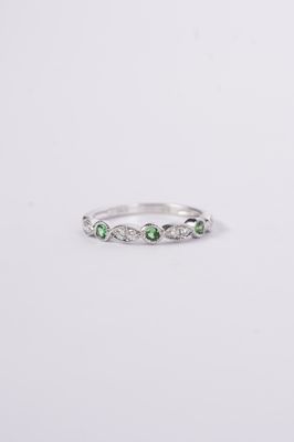 EVB- 14KW 1.8g .22ctw Diamond .16 Tsavorite Garnet Stackable Band (size 6)
