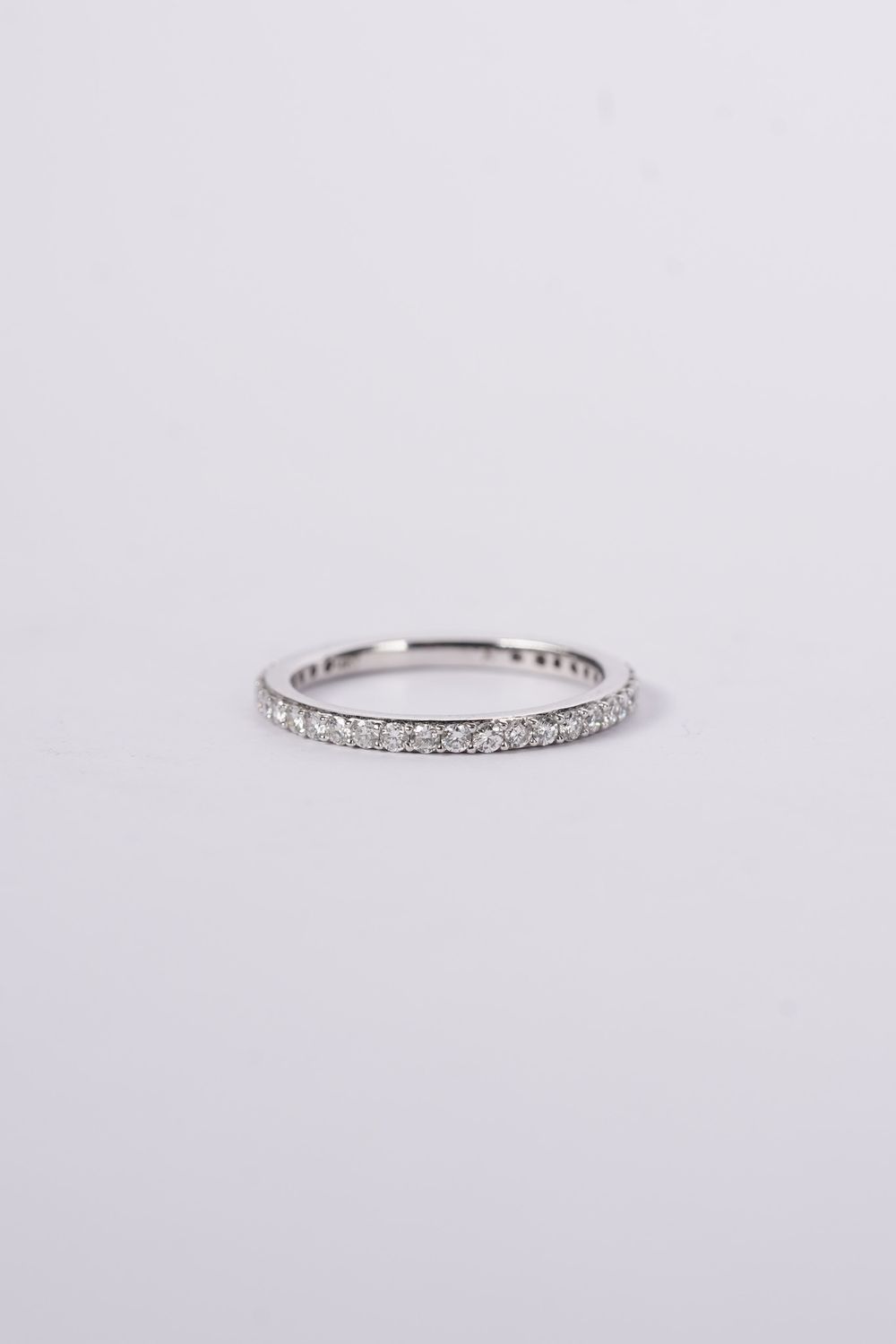 DTT- 14KW 2.1g .60ctw Diamond Shared Prong Stackable Band (size and 7)