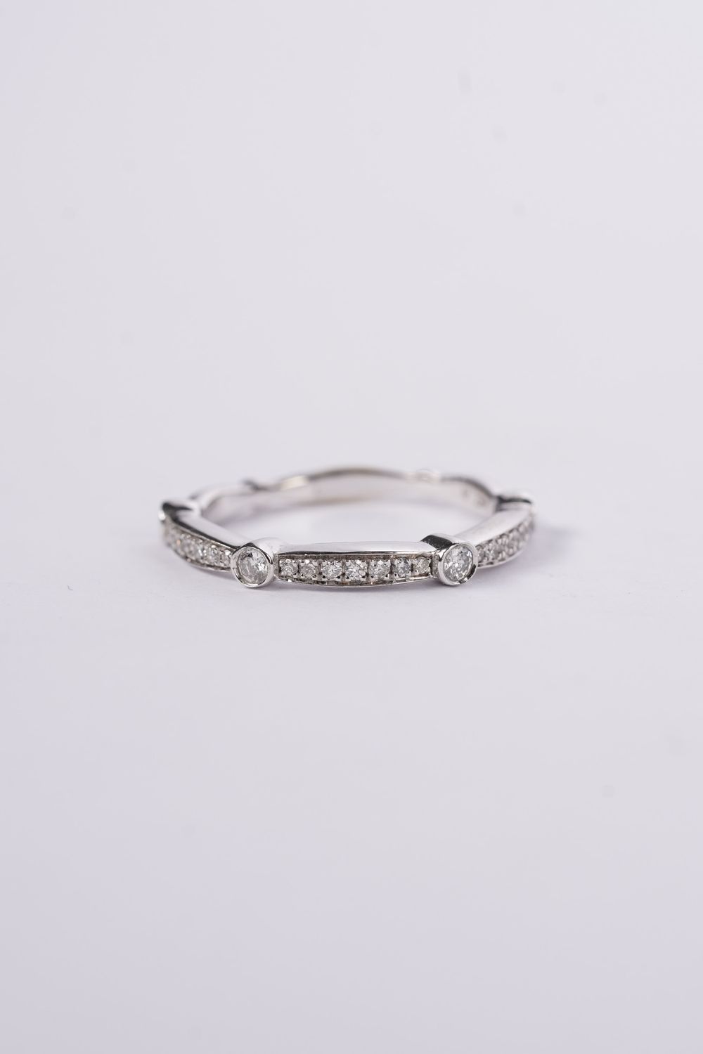 VIB- 14KW 2.4g .30tw Diamond Stackable Band (size 7)