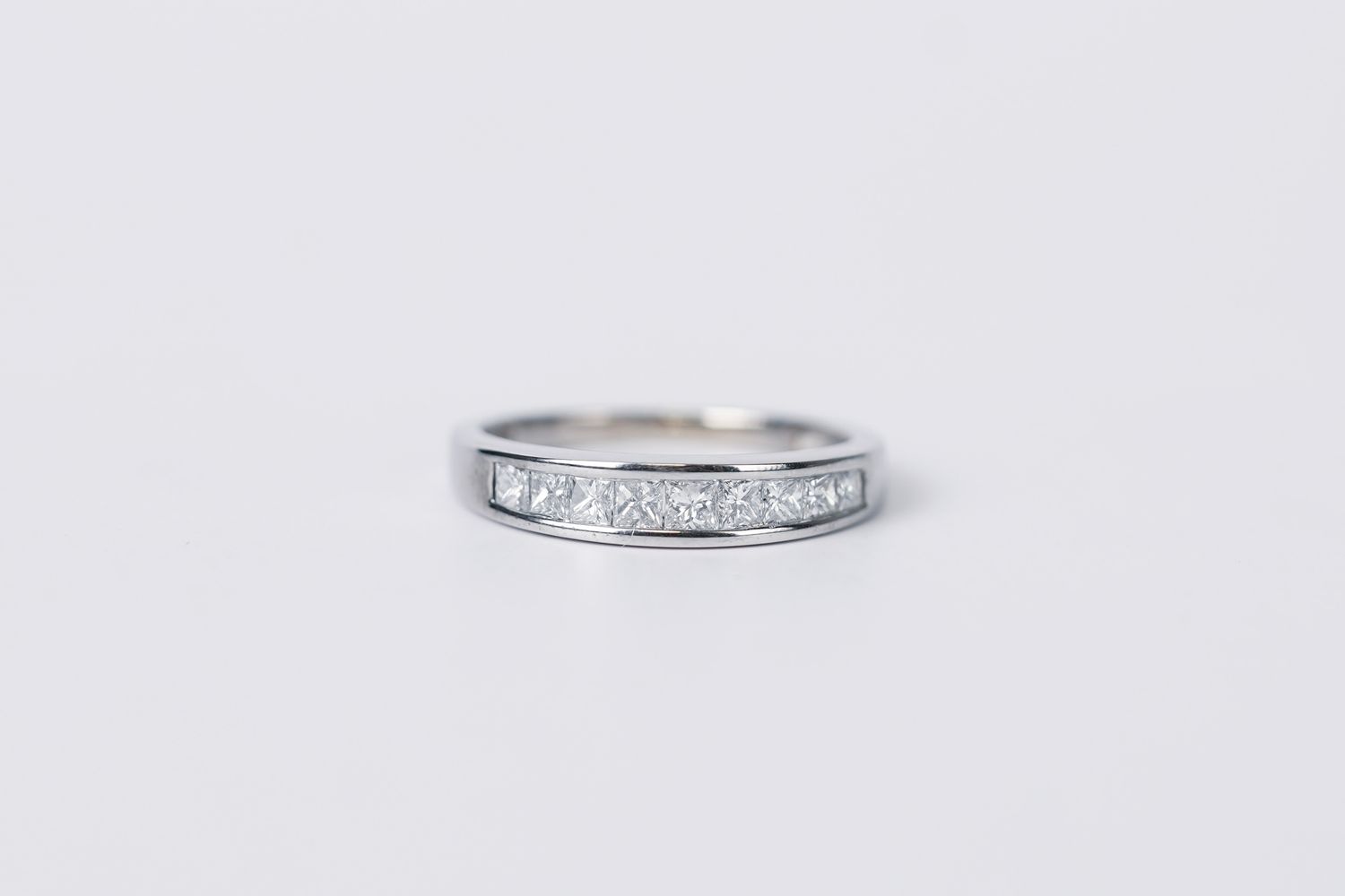 AET- 14KW 2.41g .55ctw Princess Cut Diamond Stackable Band (size 5.75)