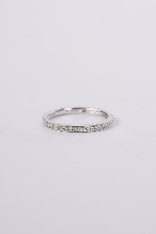 NET- 18KW 1.92g .11g Diamond Stackable Band (size 6.5)