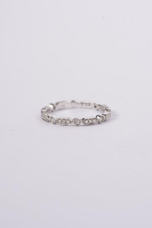 ATB-14KW 1.7g .24ctw Diamond Stackable Band (size 7)