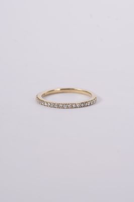 AAN- 14KY 1.8g .27ctw Diamond Shared Prong Stackable Band (size 7.25)