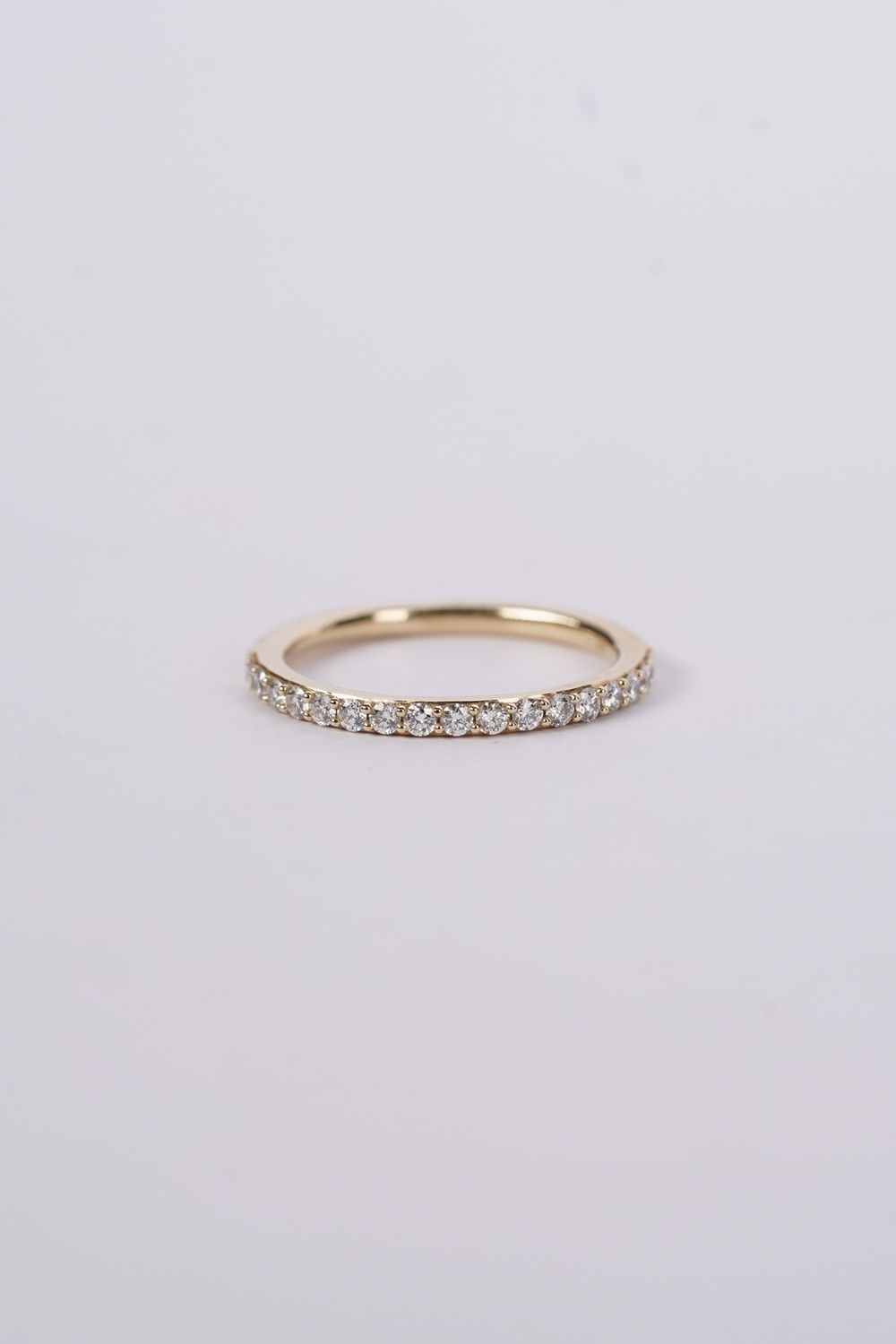 NNE- 14KY 2.10g .40ctw Diamond Shared Prong Stackable Band (size 7)