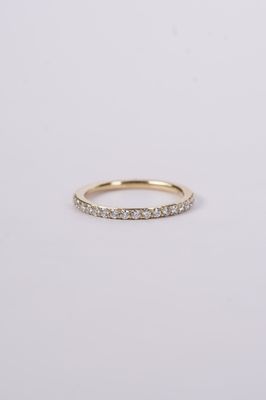NNE- 14KY 2.10g .40ctw Diamond Shared Prong Stackable Band (size 7)