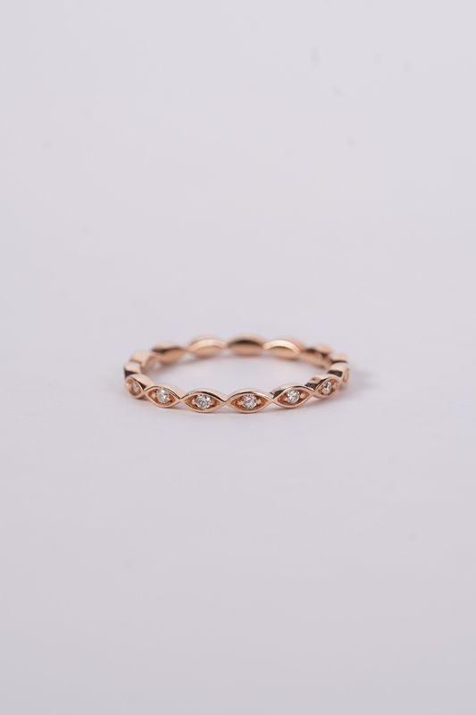 14KR 1.7g .09ctw Diamond Stackable Band (size 7)
