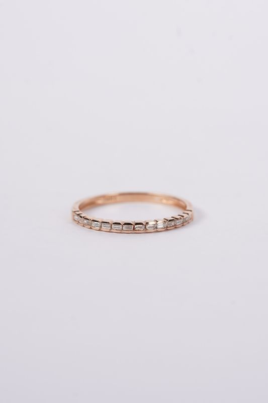 14KR 1.3g .18ctw Diamond Stackable Band (size 7)