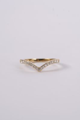 ALE- 14KY 2.3g .25ctw Diamond Stackable V-Band (size 7)