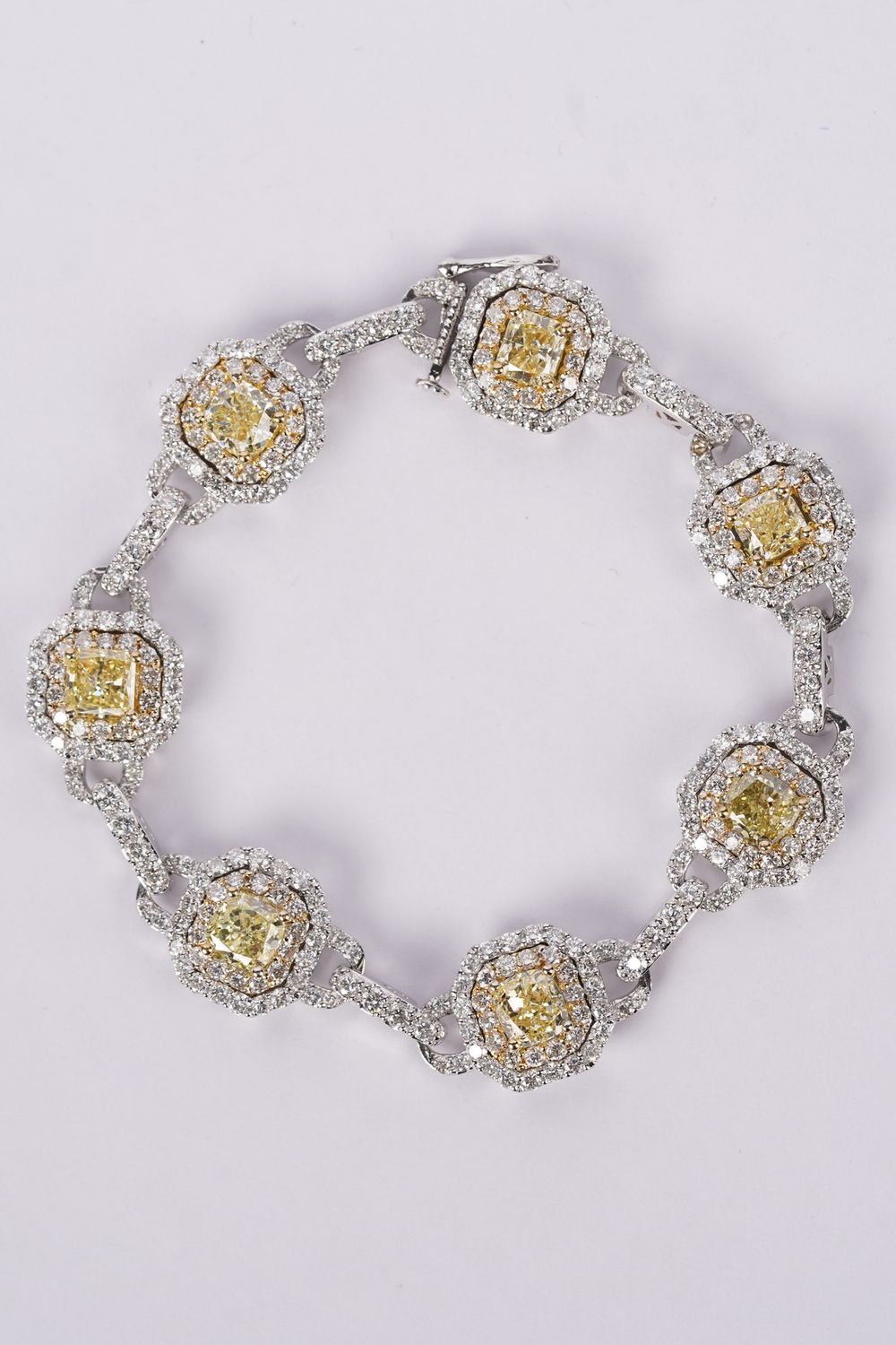 VTPTP- 18KWY 37.08g 12.75ctw GIA Yellow Diamond Halo Fashion Bracelet 7&quot;