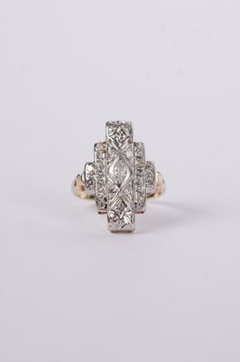 VBT- 14KWY 3.83g .40ctw Diamond Antique Ring (size 5)