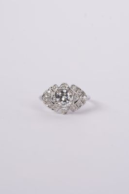 DTTX- Platinum 3.95g .70ctw (.60ctr) J/SI2 European Diamond Antique Ring (size 4.75)