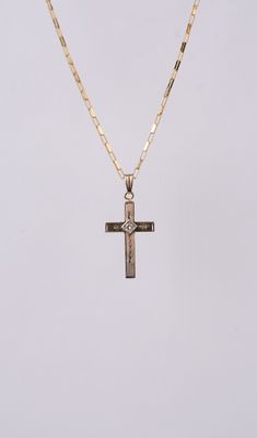 VND- 14KY 3.08g .04ctw Diamond Cross Necklace 18&quot;