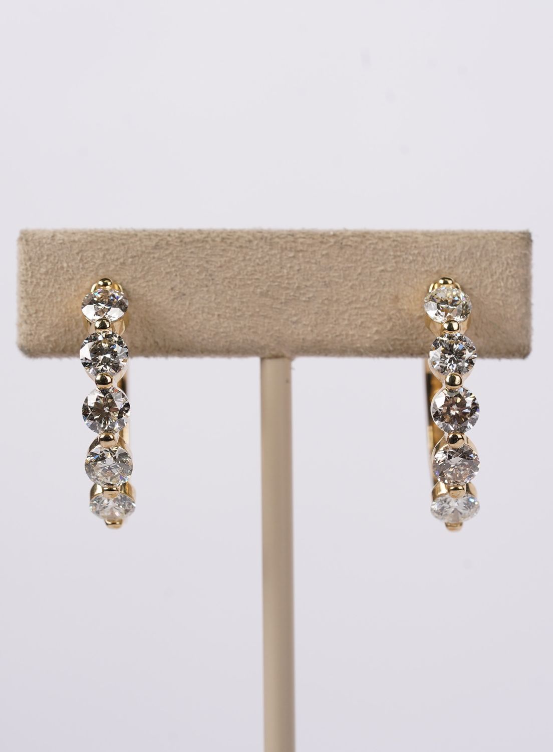 NDTT- 14KY 7.43g 3.50ctw Round Diamond Hoop Earrings