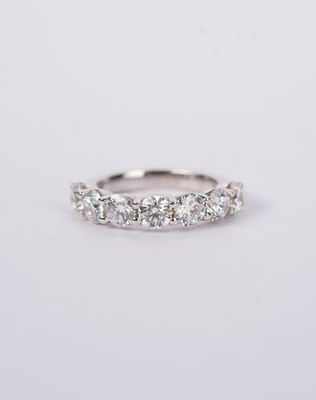 NLTT- 14KW 4.62g 2.70ctw F-G/SI Round Diamond 7-Stone Anniversary Band (size 6)