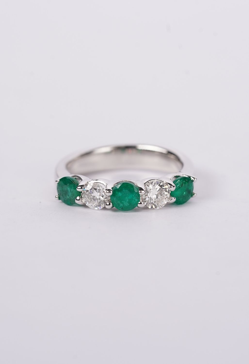 VTLL- 14KW 5.18g 1.76ctw Emerald &amp; Diamond Stackable Band (size 7.5)