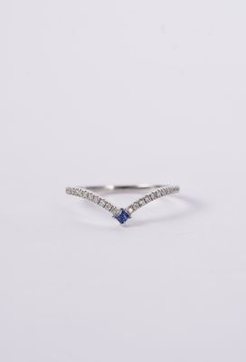 VBT- 14KW 1.46g .21ctw Diamond &amp; Sapphire Stackable V-Band (size 7)