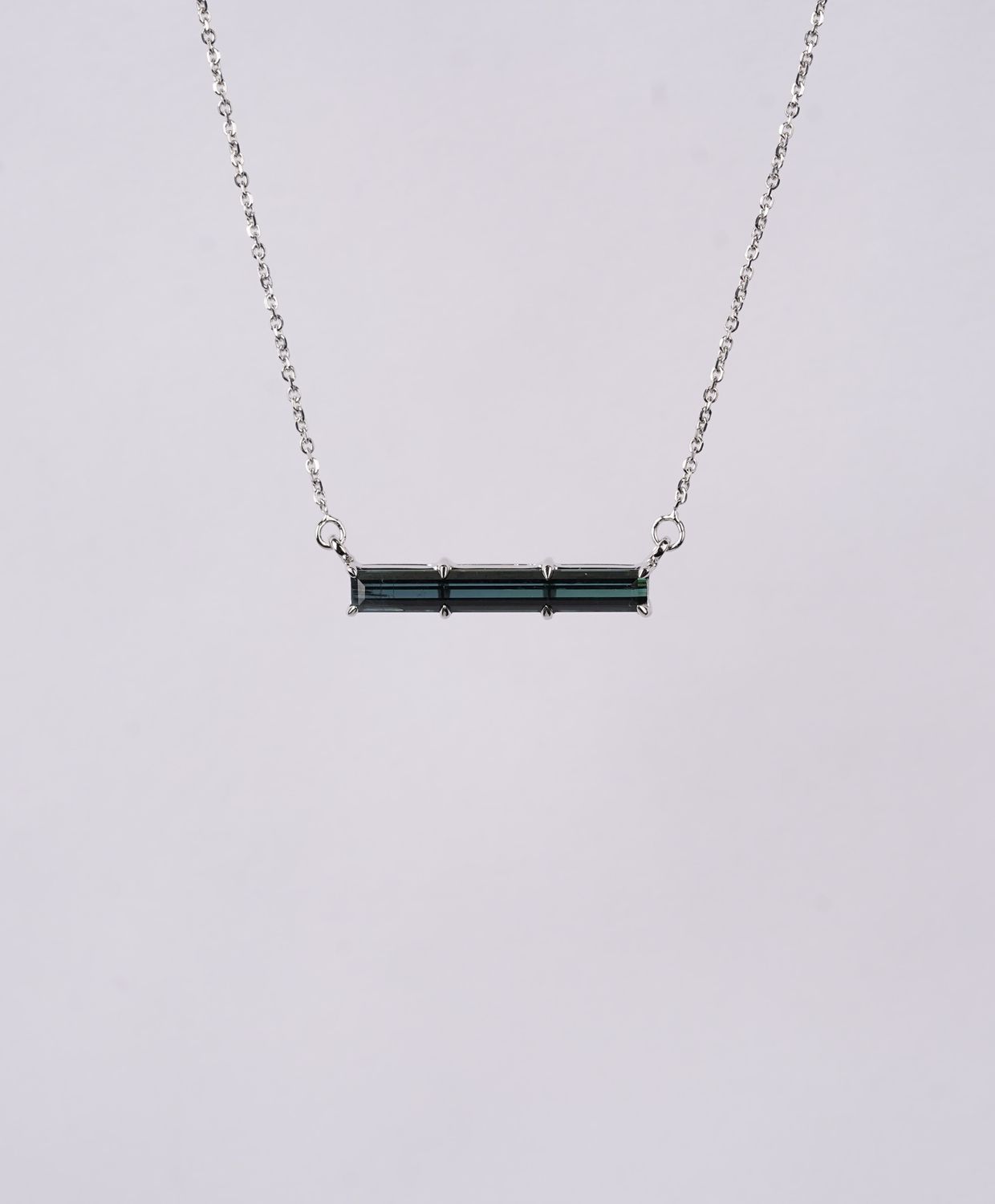 DABX- 14KW 3.57g 1.95ct Blue/Green Tourmaline Solitaire Necklace 16-18&quot;