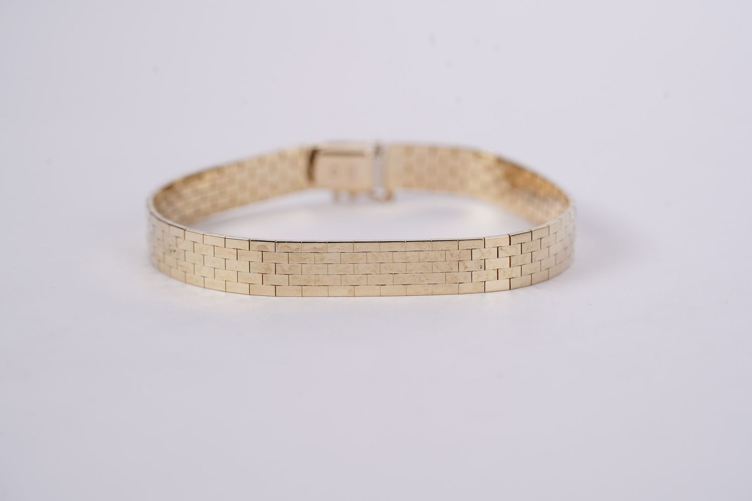 IATX- 14KY 18.60g 7.5mm Gold Bracelet 7&quot;