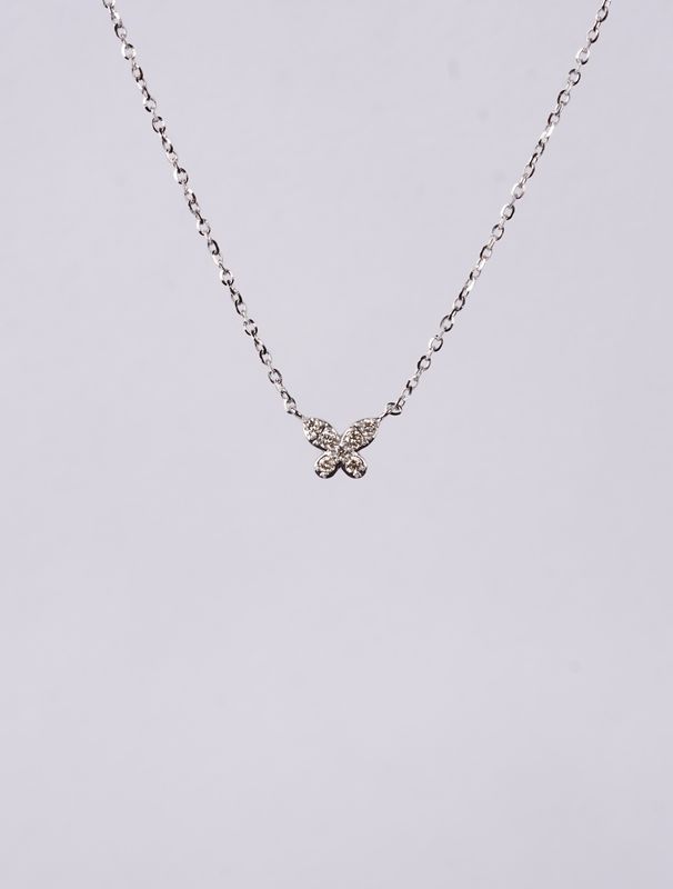 VDE- 14KW 1.35g .06ctw Diamond Butterfly Pendant 16-18&quot;