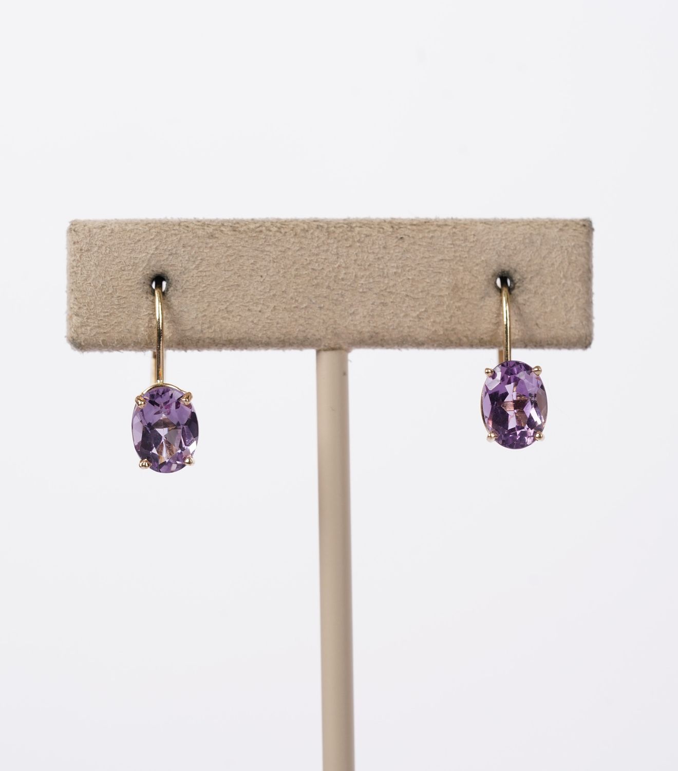 BEX- 14KY 1.8g 2.50ctw Amethyst Dangle Earrings