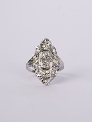 LTTX- 14KW 3.28g 1.10ctw Diamond Antique Fashion Ring (size 4)