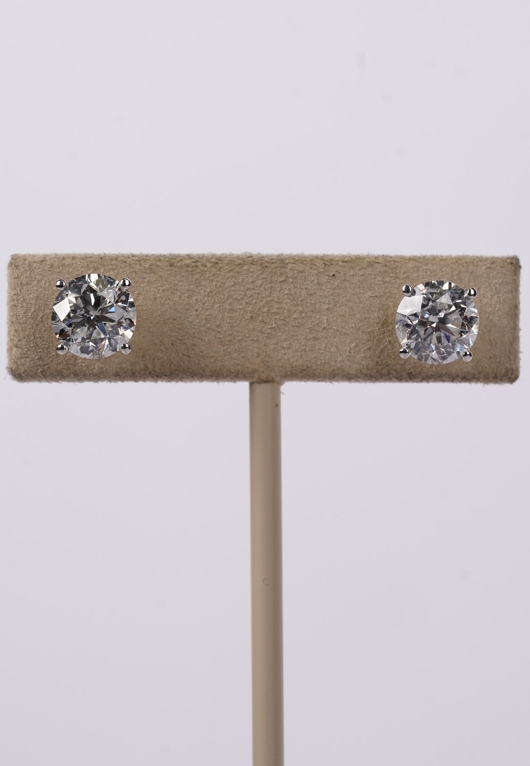 VNETT- 14KW 4.00ctw G-H/SI2 Round Diamond Solitaire Earrings