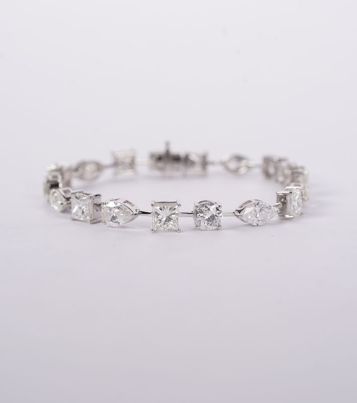 ADETT- 14KW 14.88g 18.28ctw Diamond Fashion Tennis Bracelet 7&quot;