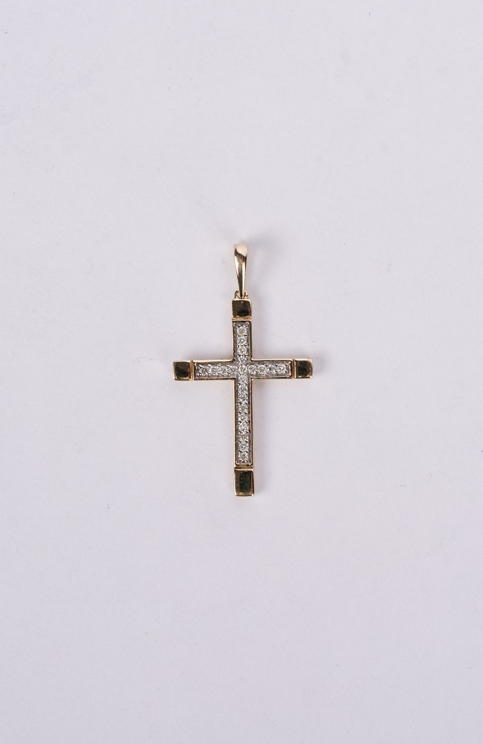 ABE- 14KWY 1.29g .08ctw Diamond Cross
