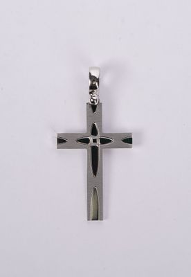 AIE- 14KW Cross Pendant