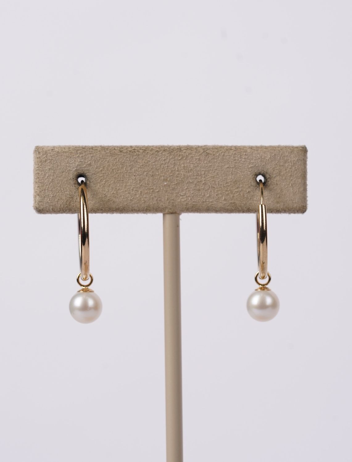 VAA- 14KY 1.23g Pearl Dangle Earrings