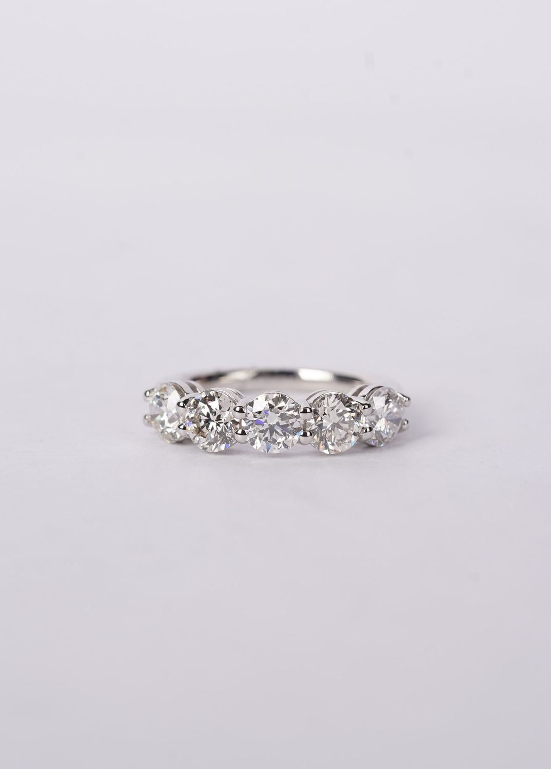 DTPT- Platinum 6.40g 2.53ctw I-J/VS2-SI1 Round Diamond Stackable Band (size 6.5)