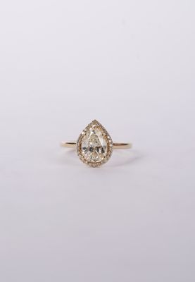 VVTPT- 14KY 3.52g 2.12ctw (1.98ctr) L/VS1 Antique Pear Cut Diamond Halo Engagement Ring (size 7) VVTPT- 14KY 3.52g 2.12ctw (1.98ctr) L/VS1 Antique Pear Cut Diamond Halo Engagement Ring (size 7)