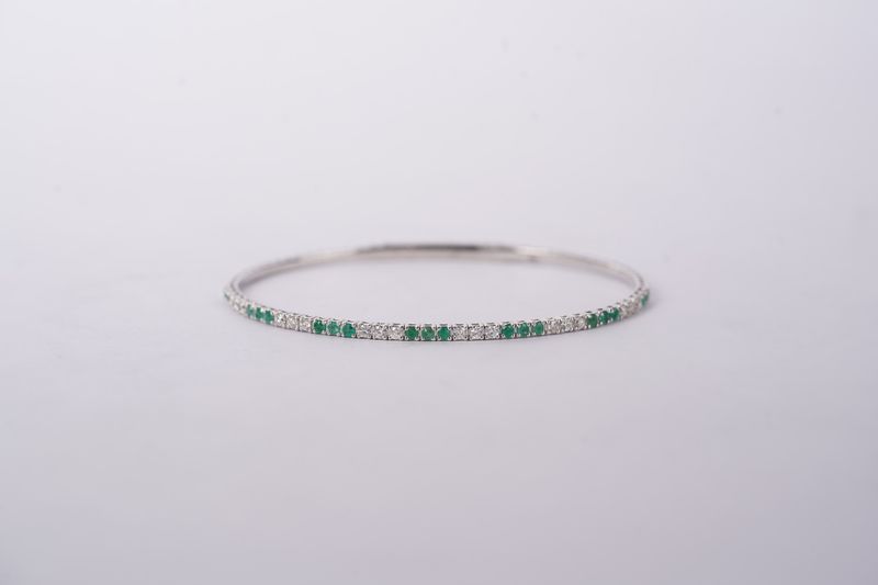 LETX- 14KW 5.52g .55ctw Emerald &amp; .50ctw Diamond Flex Bangle