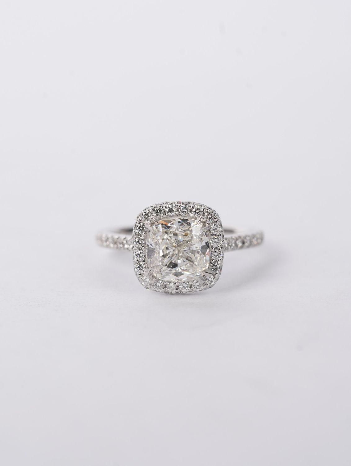 VRLIT- Platinum 6.63g 3.30ctw (2.56ctr)  H/SI1 GIA Cushion Diamond Halo Engagement Ring (size 6.5)