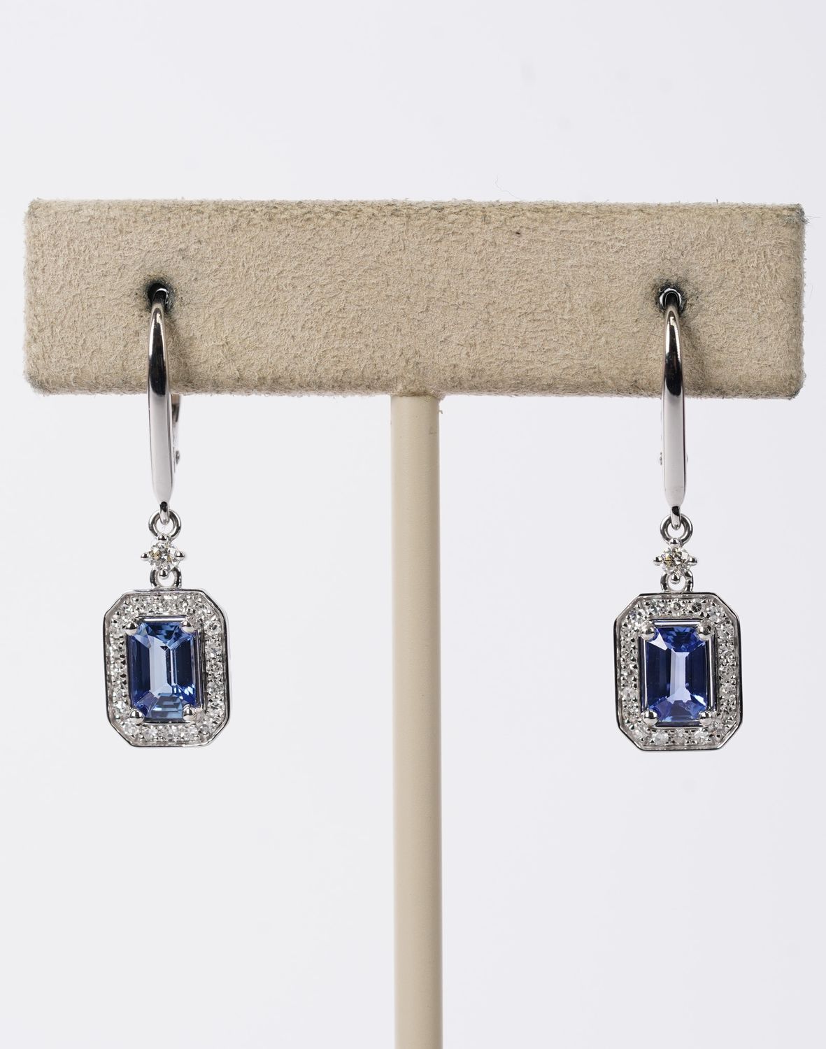 ITTX- 14KW 2.96g 1.46ctw (1.20ctrs) Sapphire &amp;. Diamond Dangle Earrings