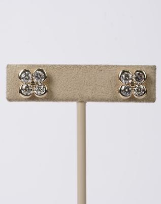 VVET- 14KY 2.63g 1.52ctw Diamond Clover Stud Earrings