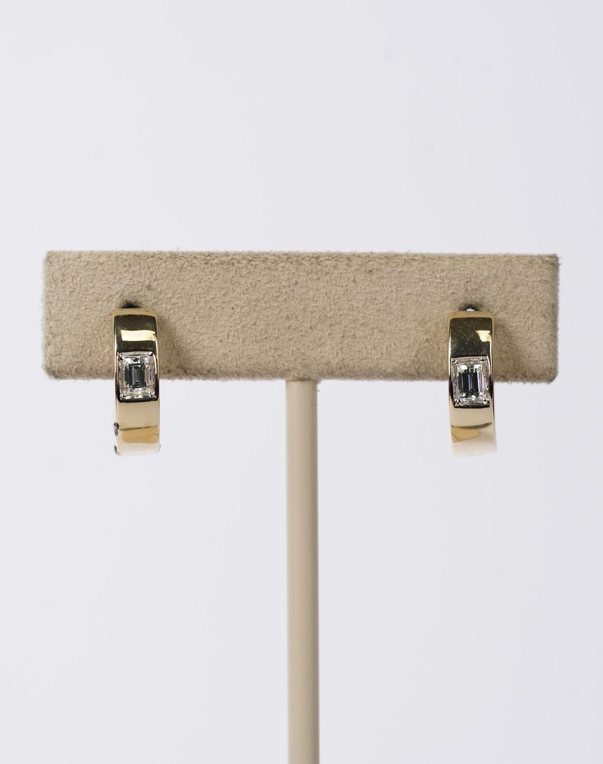 RETX- 14KY 3.66g .33ctw Baguette Diamond Huggie Hoop Earrings