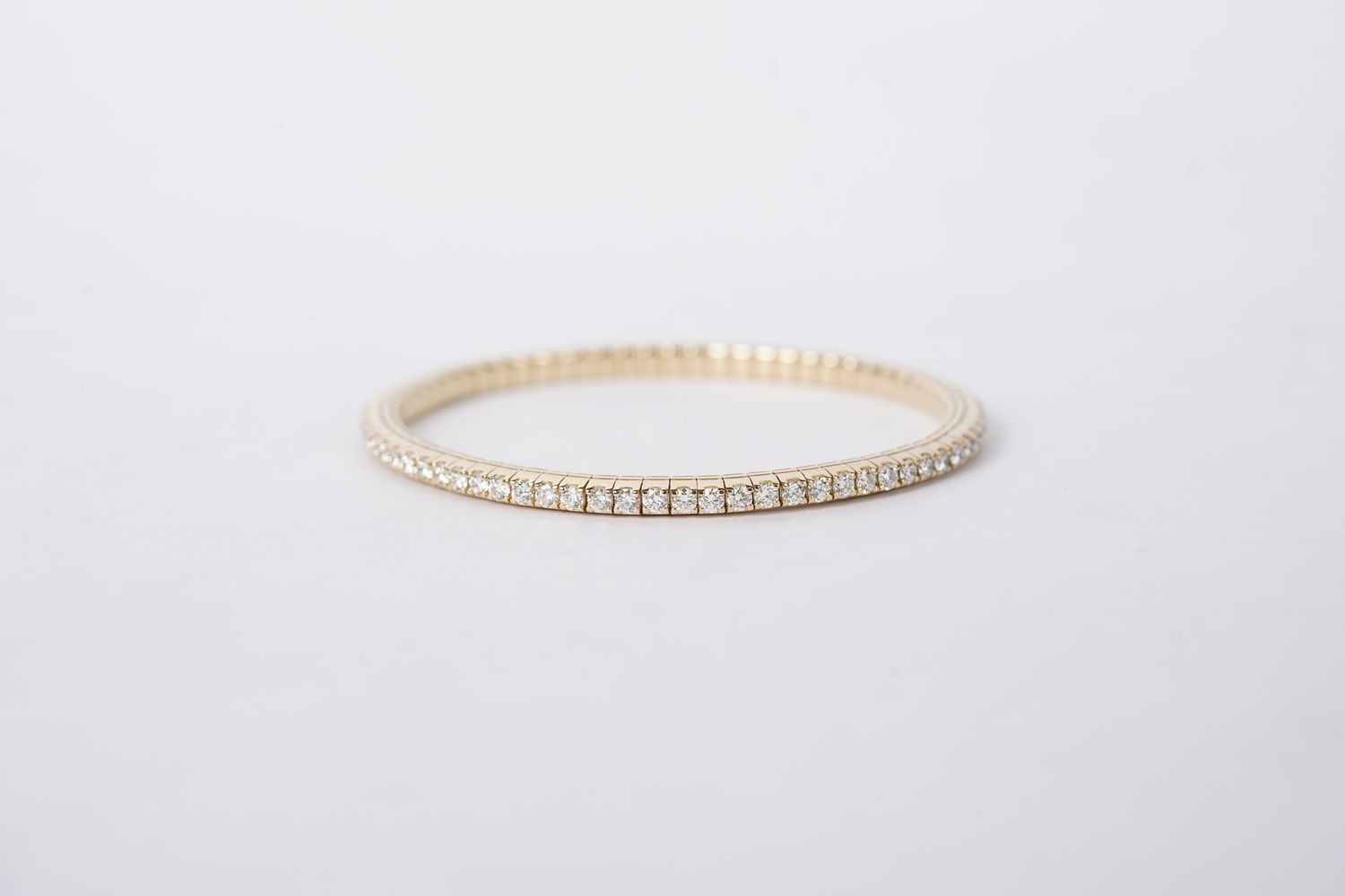 NATT- 14KY 13.70g 3.65ctw Diamond Stretch Bracelet