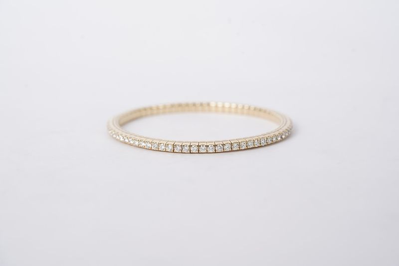 NATT- 14KY 13.70g 3.65ctw Diamond Stretch Bracelet