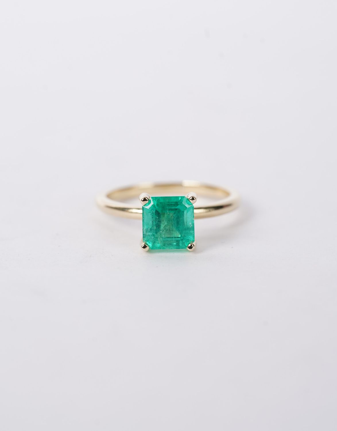 AVTT- 14KY 3.05g 1.65ct GIA Columbian Emerald Solitaire Ring (size 7)