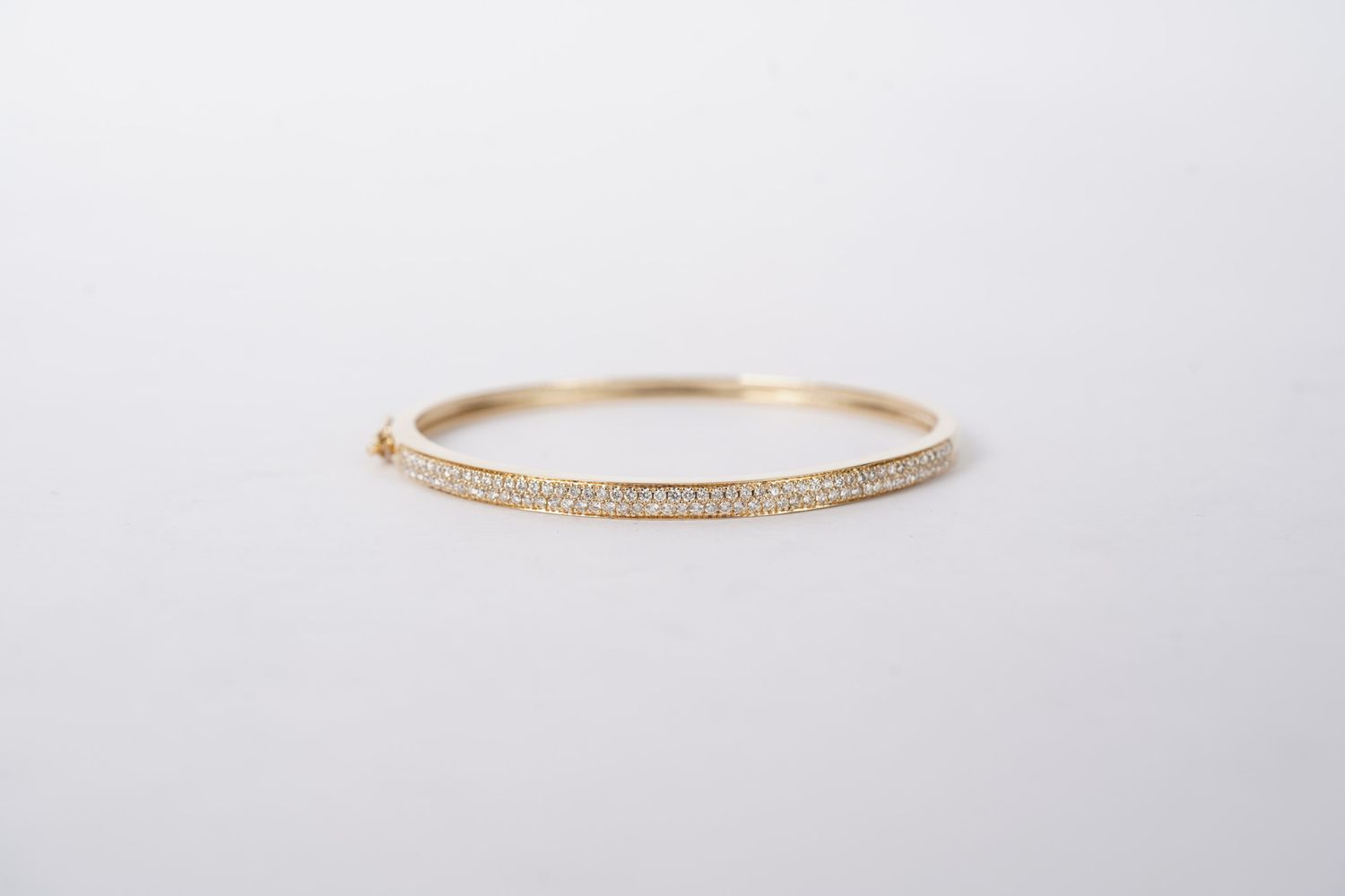 VAET- 14KY 13.31g 1.00ctw Diamond Bangle Bracelet