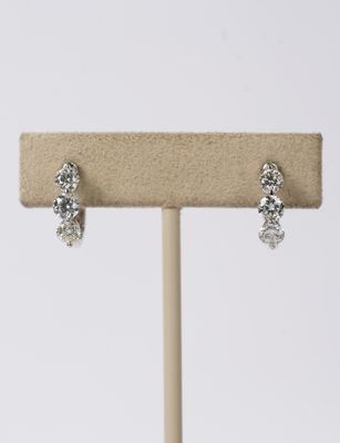 VLTT- 14KW 4.10g 1.91ctw Diamond Huggie Hoop Earrings