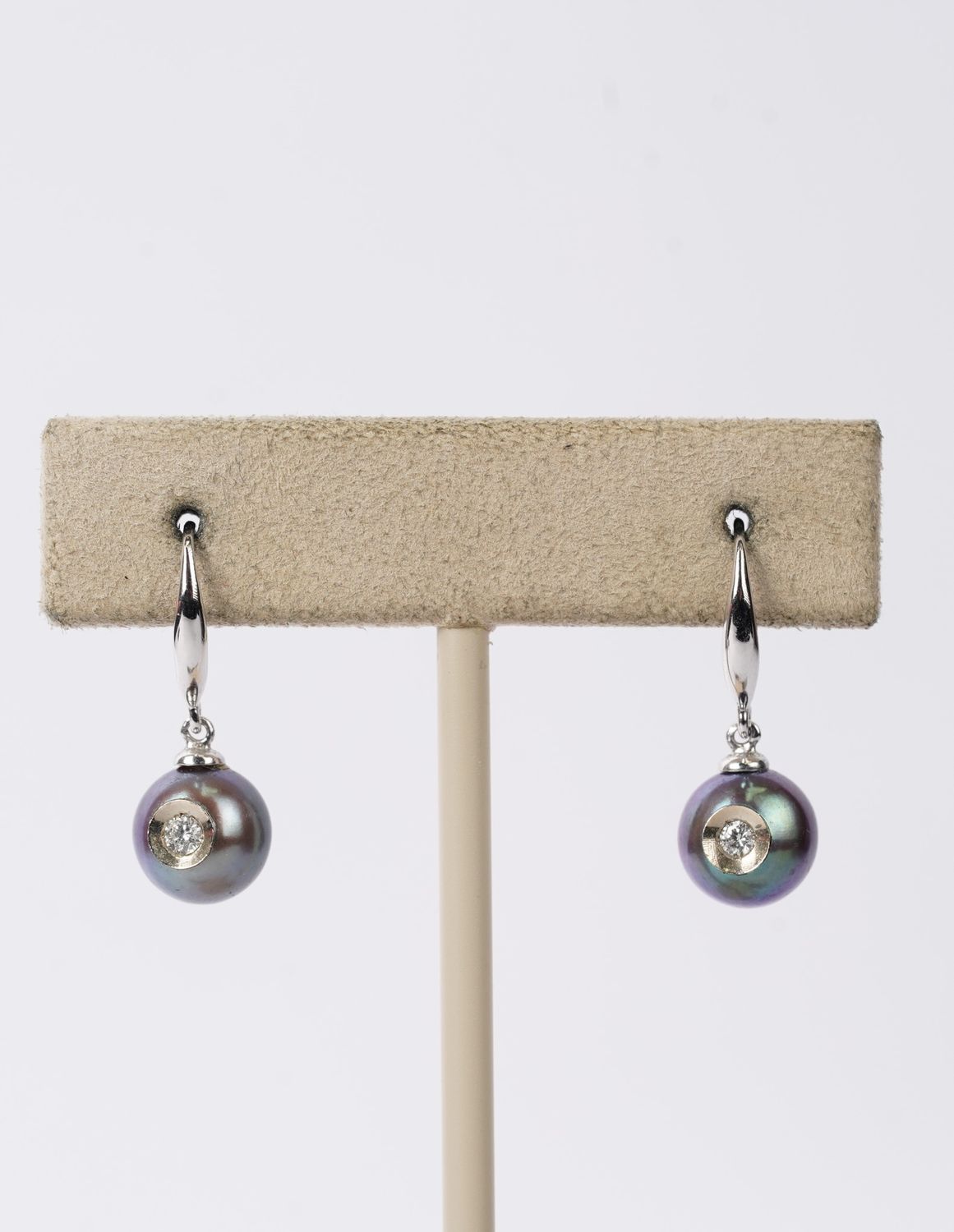 ATT- 14KW 2.09g Tahitian Pearl &amp; Diamond Earrings