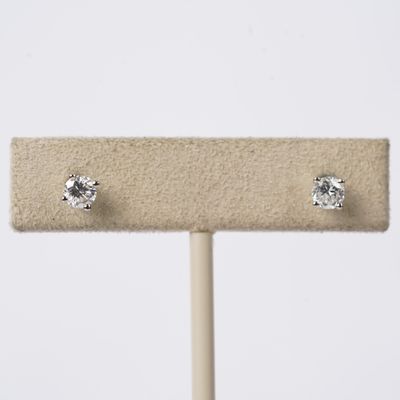 ETP- 14KW .63g .60ctw H-I/VS2-SI1 Round Diamond Stud Earrings