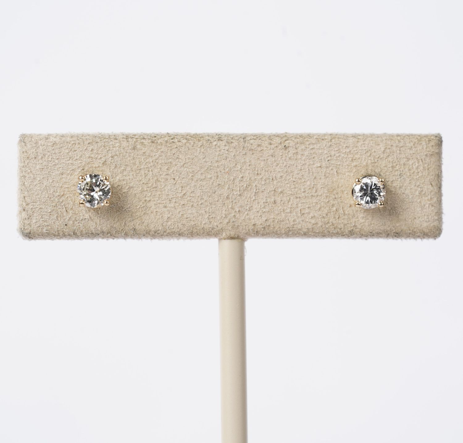 NTT- 14KY .43ctw I-J/SI2-I1 Round Diamond Stud Earrings