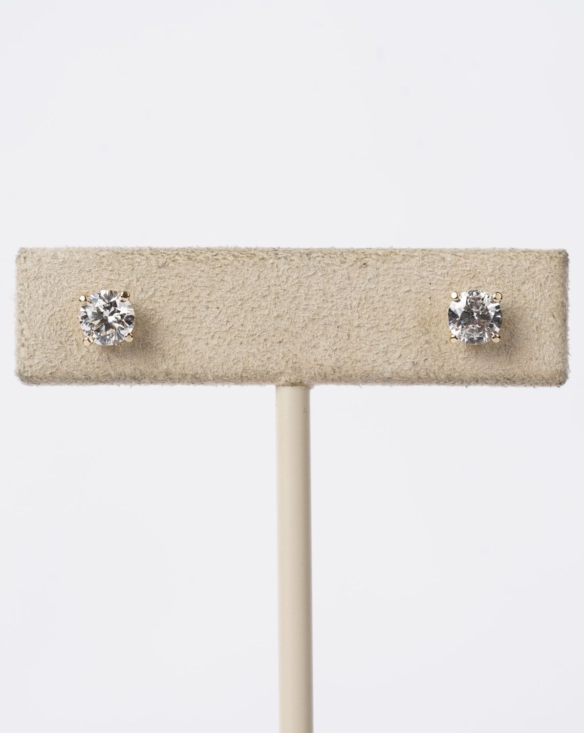 BTTX- 14KY .86ctw G-H/SI2-I1 Round Diamond Stud Earrings